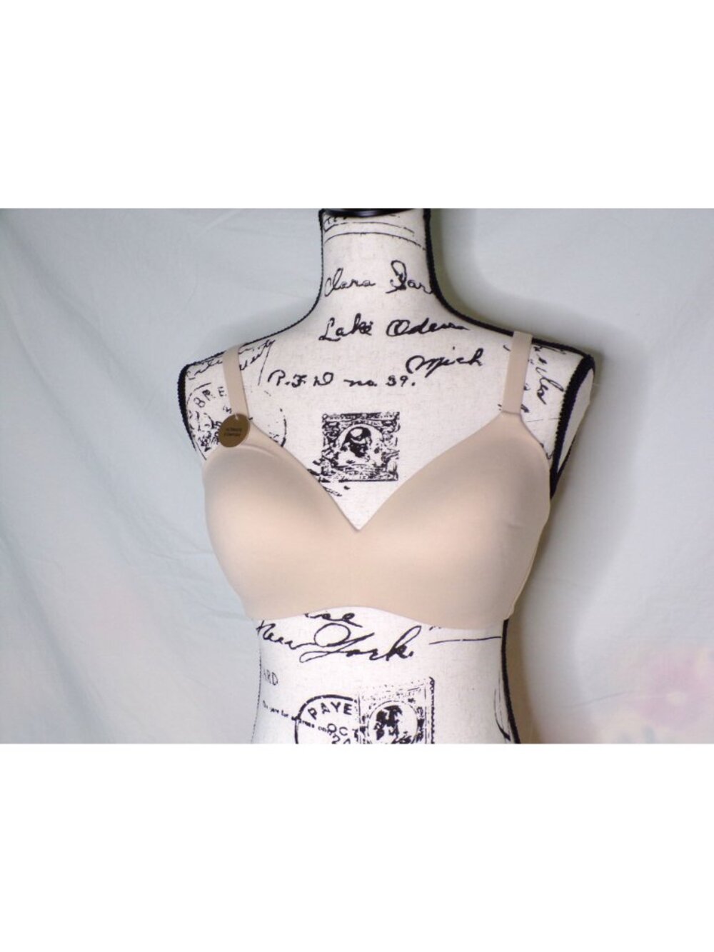 🆕WACOAL How Perfect Seamless Soft Cup Wireless Bra 36DD Beige #852189 - Picture 8 of 11